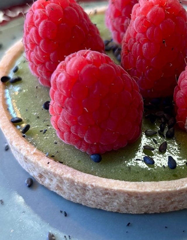 Le Comptoir de Marcel 34 Tarte pistache framboise sésame noir - Le Comptoir de Marcel - Carcans - 33