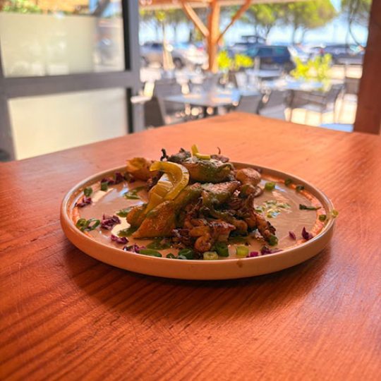 Chipirons à la persillade - Restaurant Le Comptoir de Marcel à Maubuisson